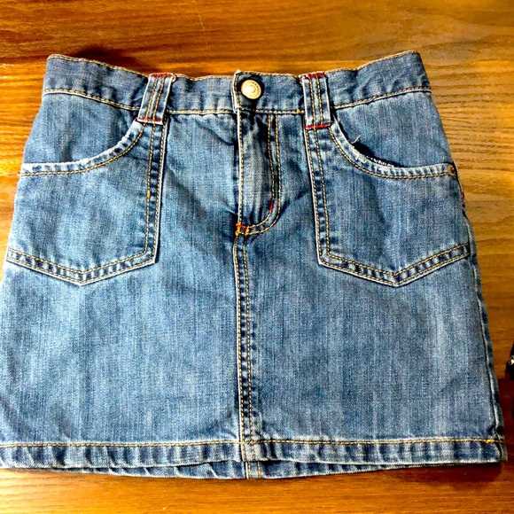 Gymboree dark denim jean skirt w/shorts - Picture 1 of 4